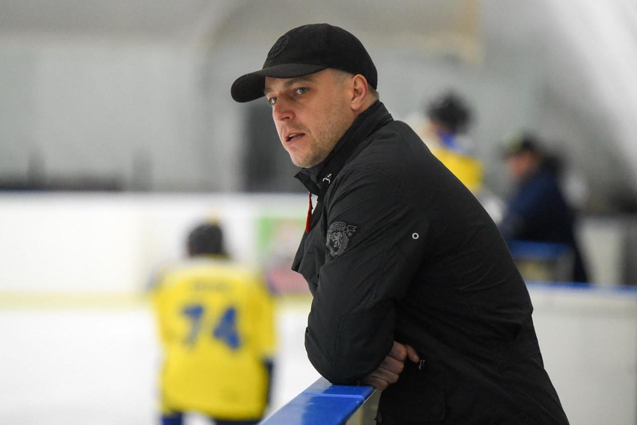 тренер Антон Росляков трьохкратний чемпіон України хокейна школа Старт Київ